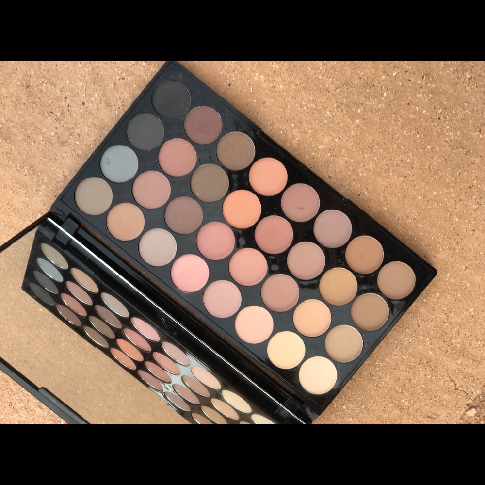 eyeshadow
